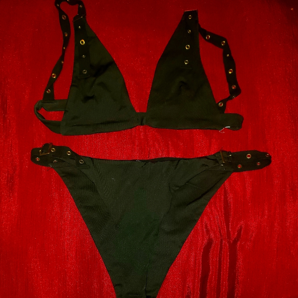 Black Bikini